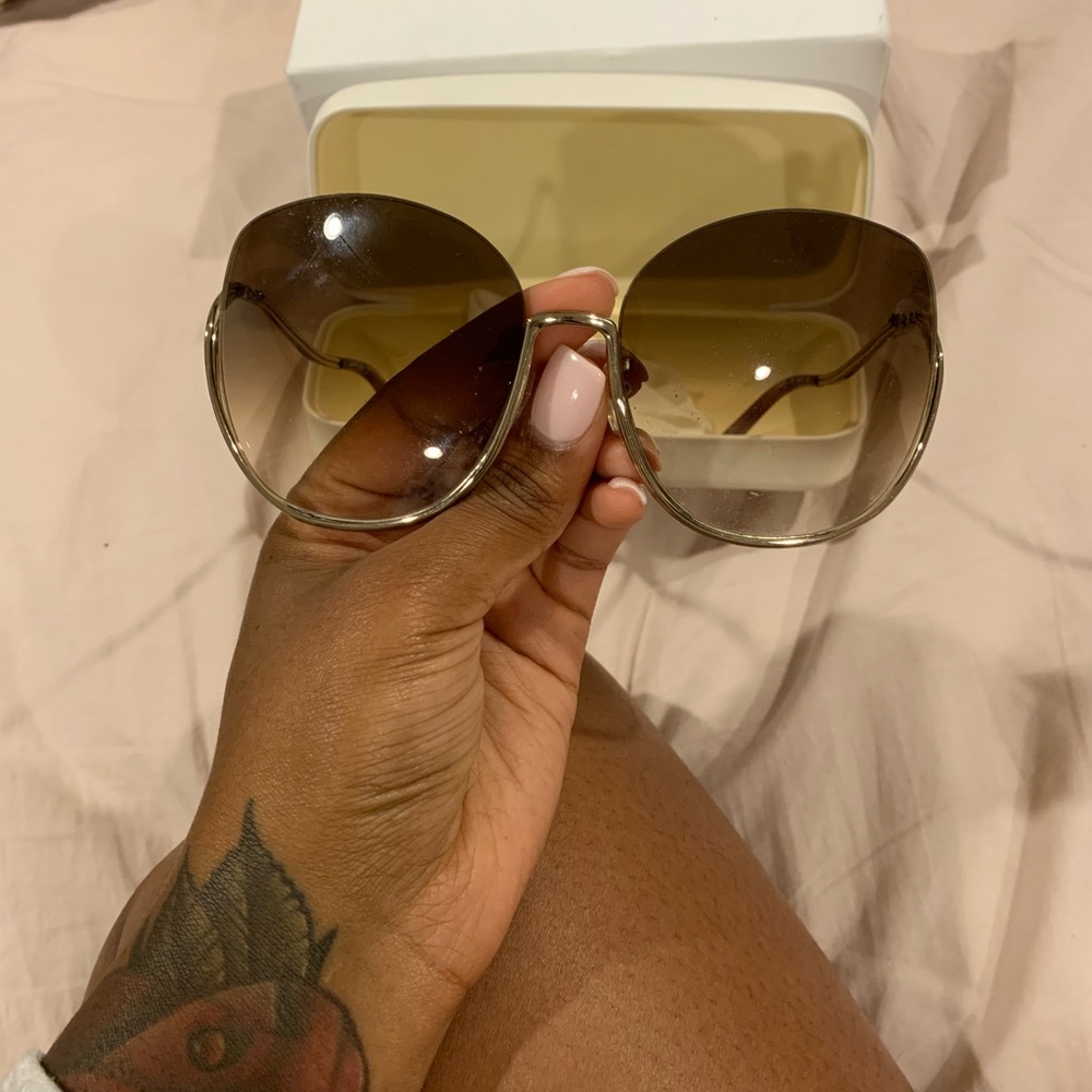 Chloe shades